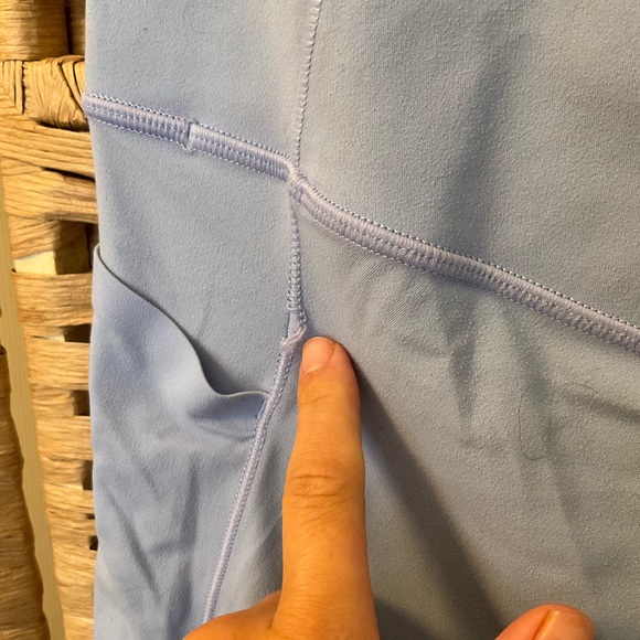 2 Pair Athleta Salutation Stash Pocket Short - Picture 14 of 14